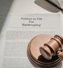 Chapter 7 or Chapter 13 in Illinois: Choosing the right lawyer for you