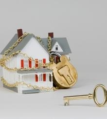 Image When Should You File for Bankruptcy if You Face Foreclosure?